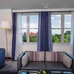 Radisson Blu Otel 5*