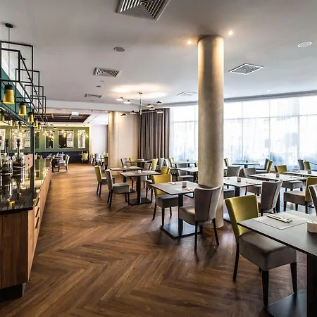 Ξενοδοχείο Radisson Blu 5*
