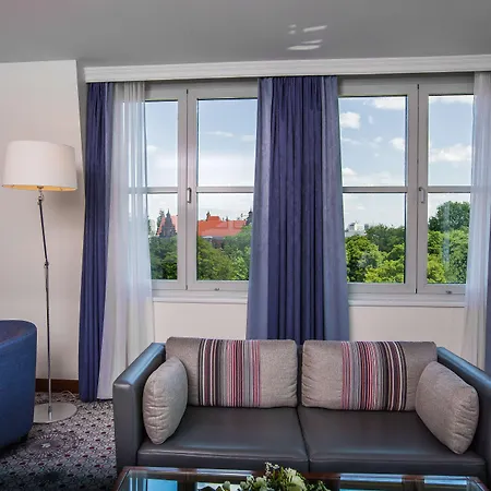 Radisson Blu Hotel 5*