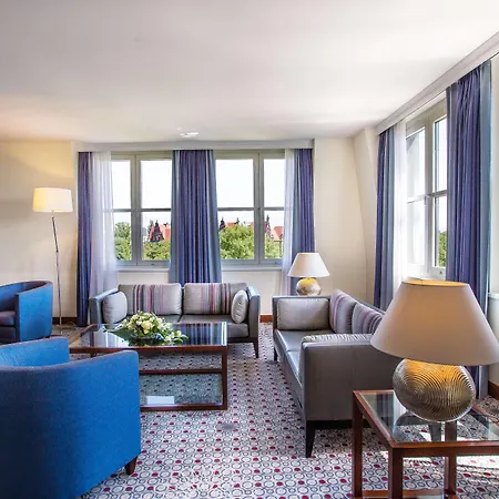 Radisson Blu Hotel 5*