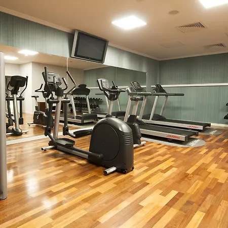 Radisson Blu Ξενοδοχείο 5*