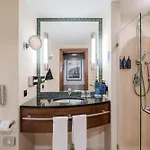 Radisson Blu Ξενοδοχείο 5*