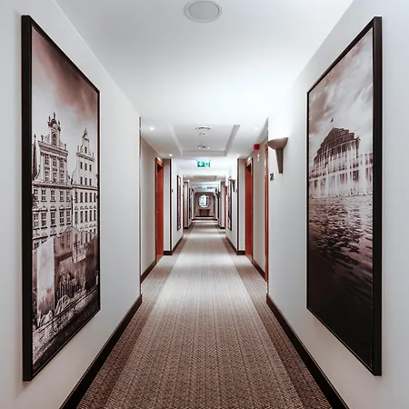 Готель Radisson Blu 5*